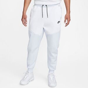 Nike Sportswear Men’s Tech Fleece Slim Fit Taper Leg Regular Length Jogger Pants
